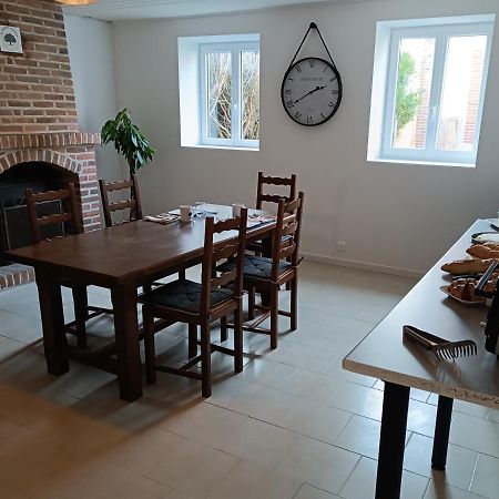 A L'Ombre Des Bois, Chambre Double Confort Neung-sur-Beuvron Exterior foto